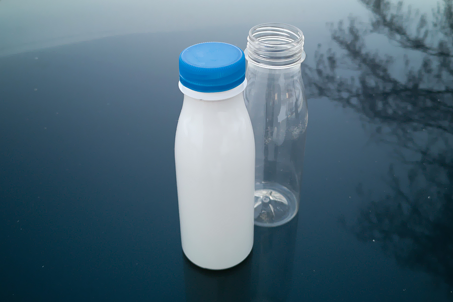 PLASTIX_SMOOTHIE_PET_bottle_plastic Elintarvikkeille soveltuvat pullot sertifikaatilla