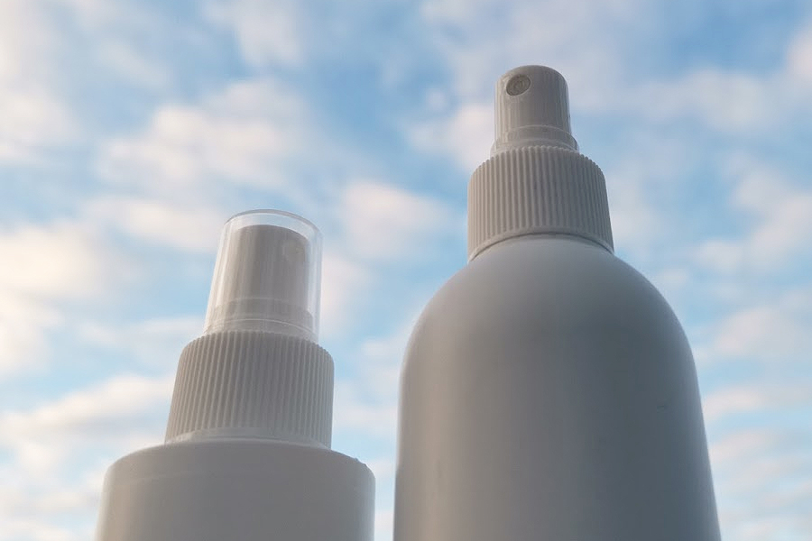 Spray_pump_bottle_hdpe_white Wholesale PE and PET spray bottle, spray cap