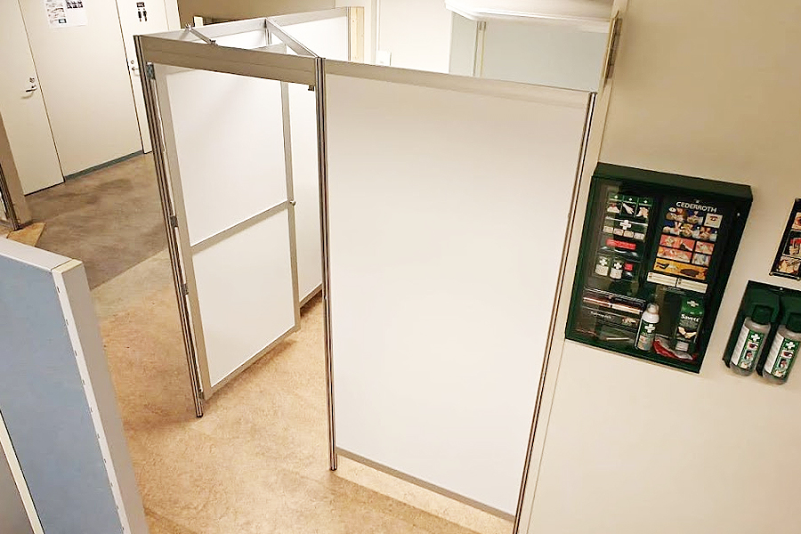 changing room walls easy to build Changing room modules easy to build